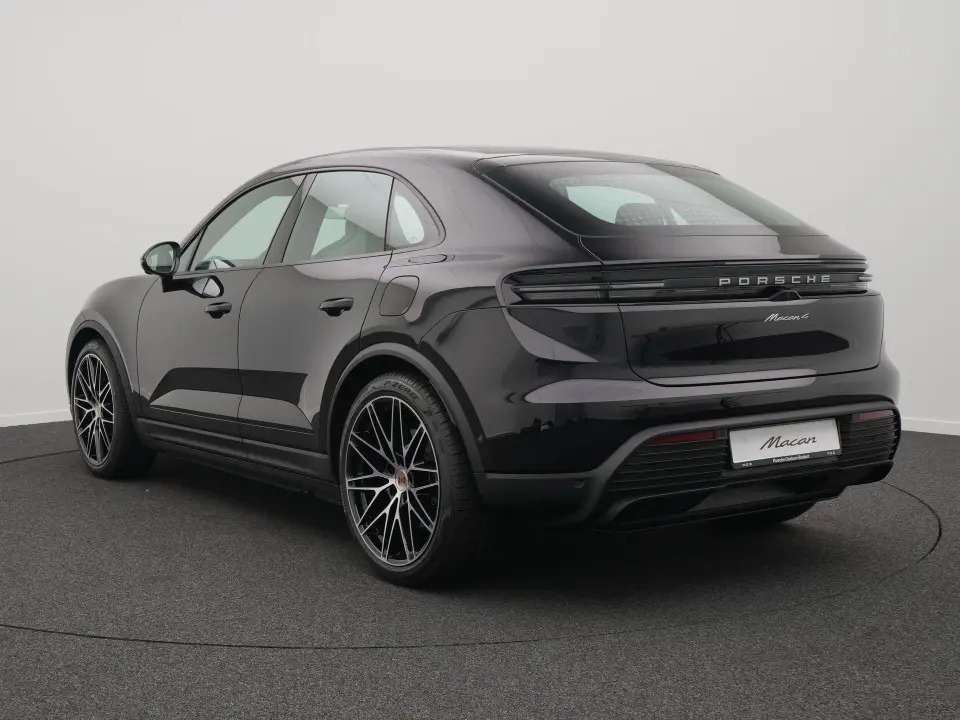 Porsche Macan 4