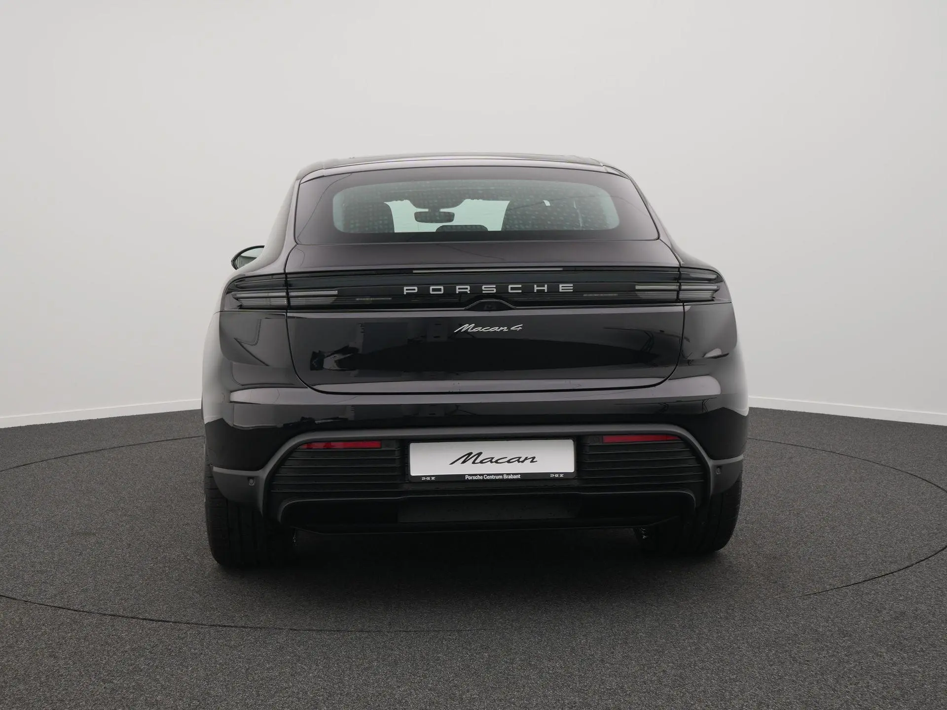Macan 4
