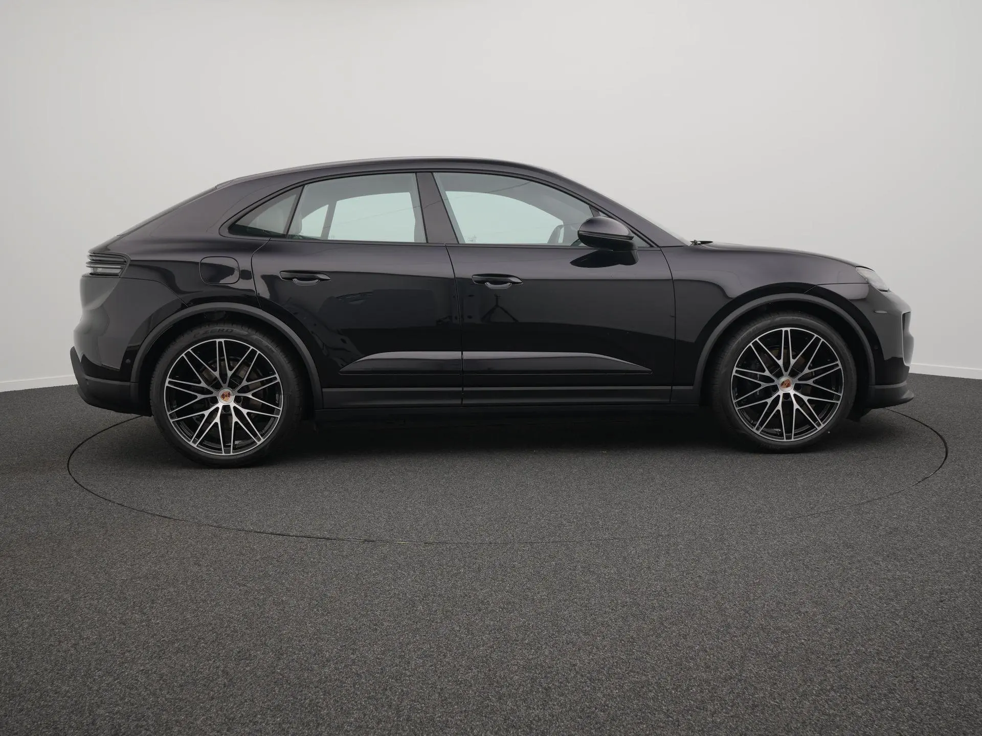 Macan 4