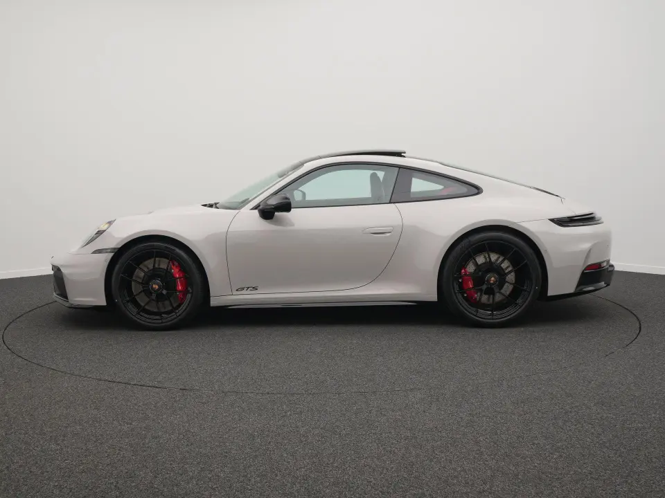 Porsche 911 Carrera GTS