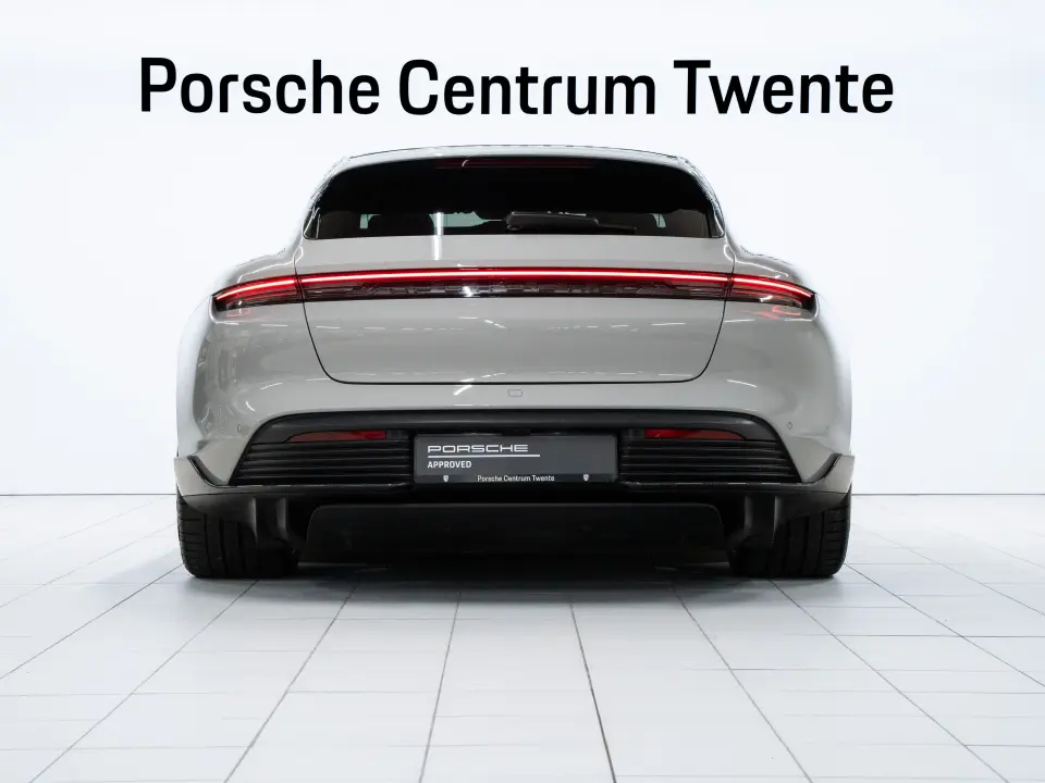 Taycan GTS Sport Turismo