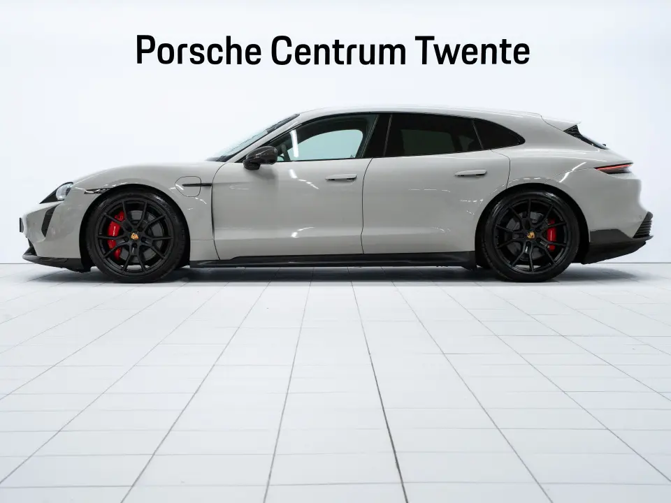 Taycan GTS Sport Turismo