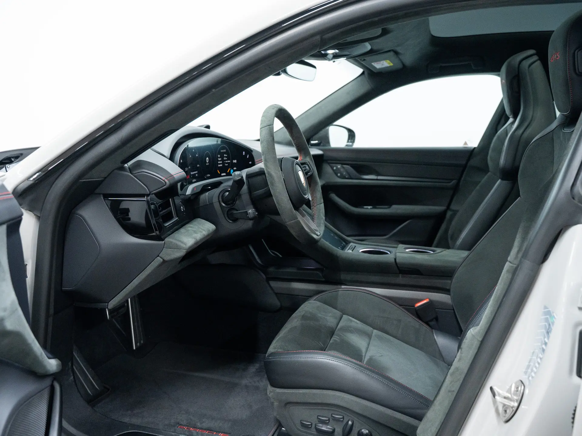 Taycan GTS Sport Turismo