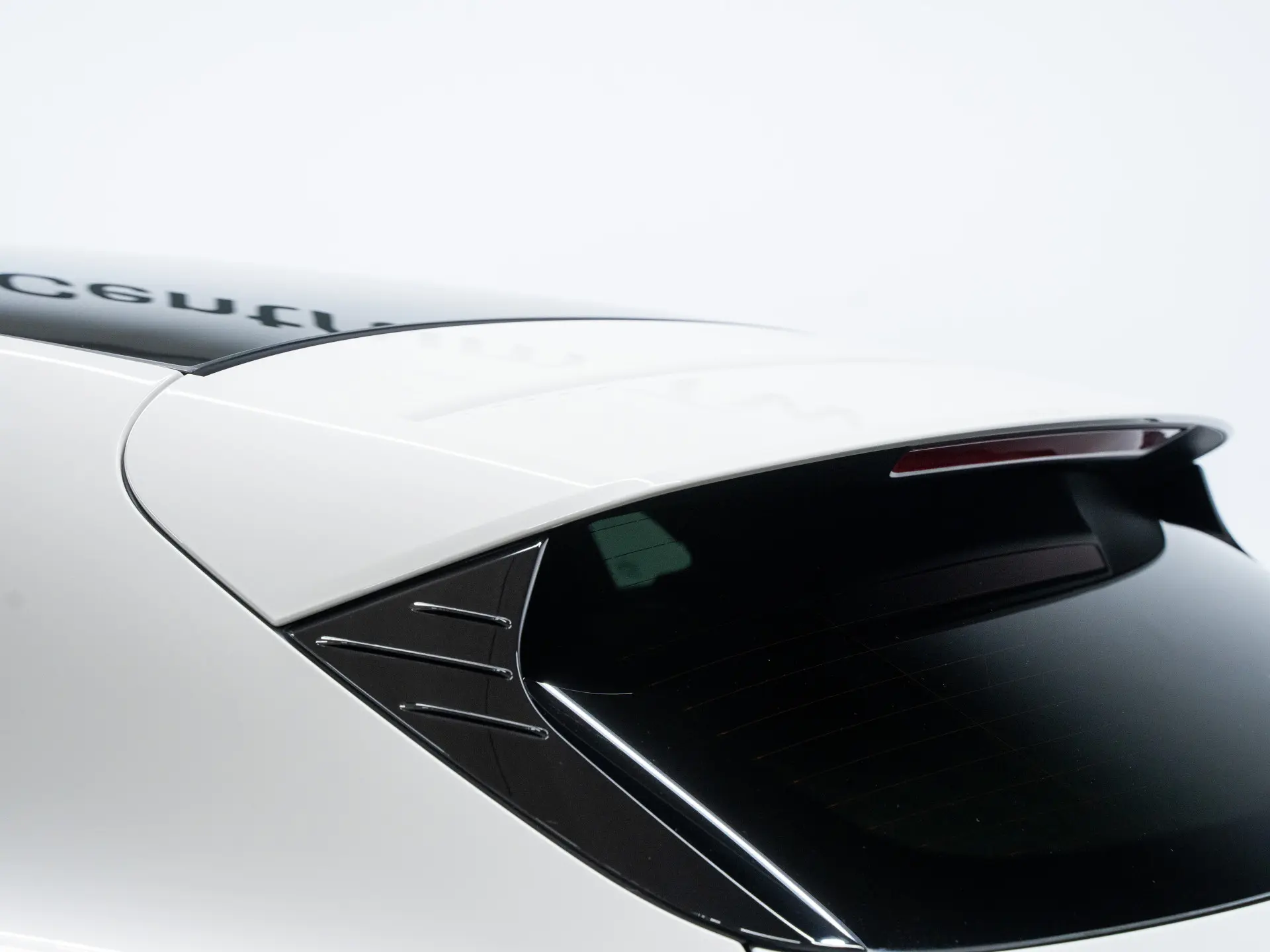 Taycan GTS Sport Turismo