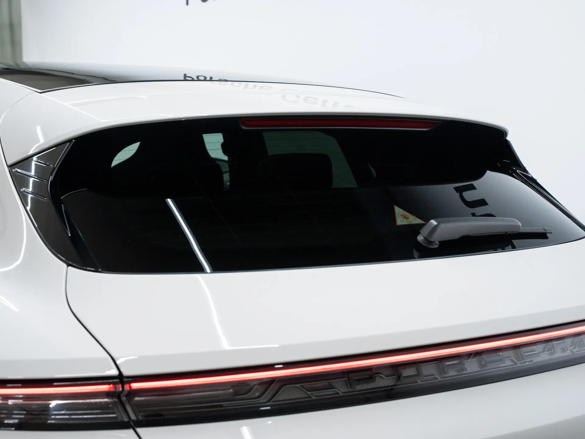 Taycan GTS Sport Turismo