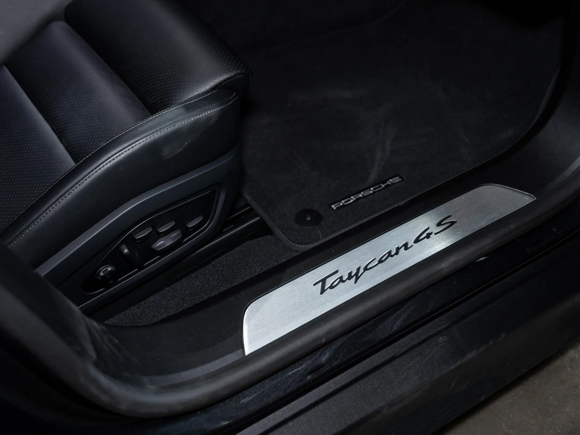 Taycan 4S Sport Turismo