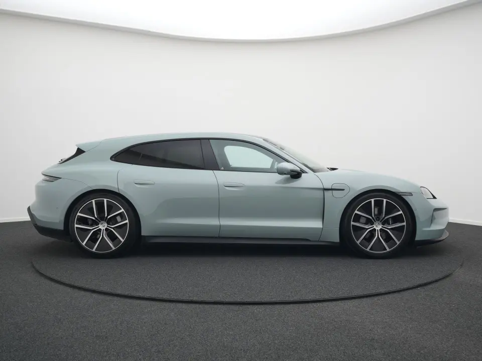 Taycan Sport Tursimo MJ2025