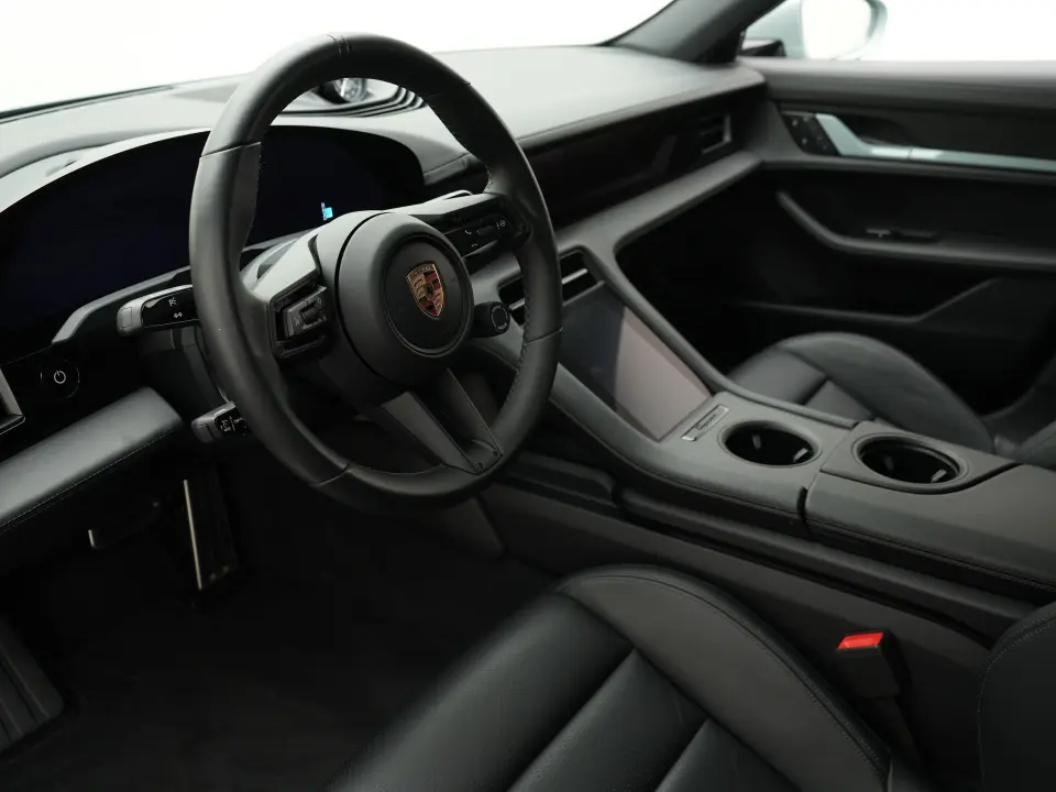 Taycan Sport Tursimo MJ2025