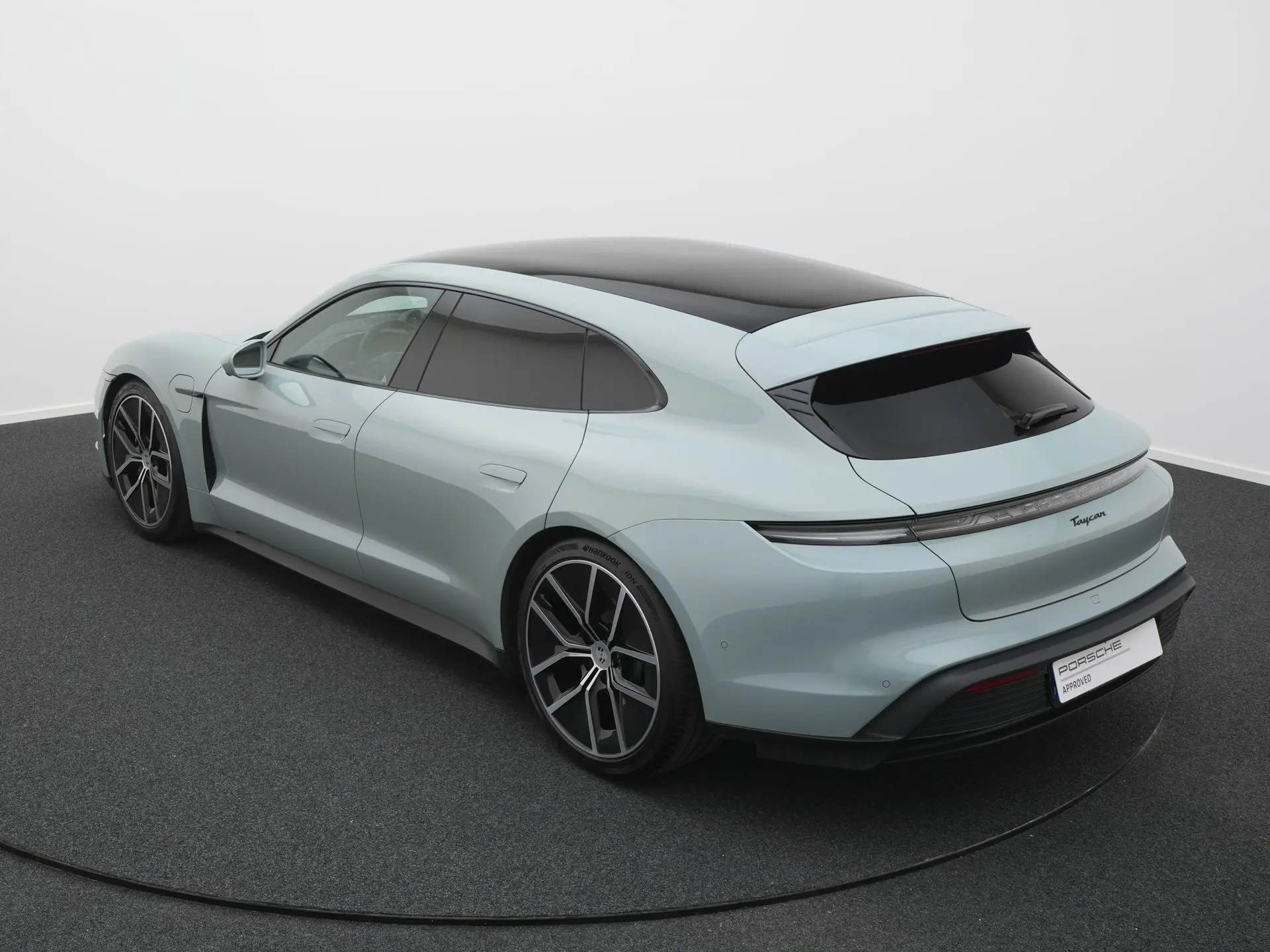Taycan Sport Tursimo MJ2025