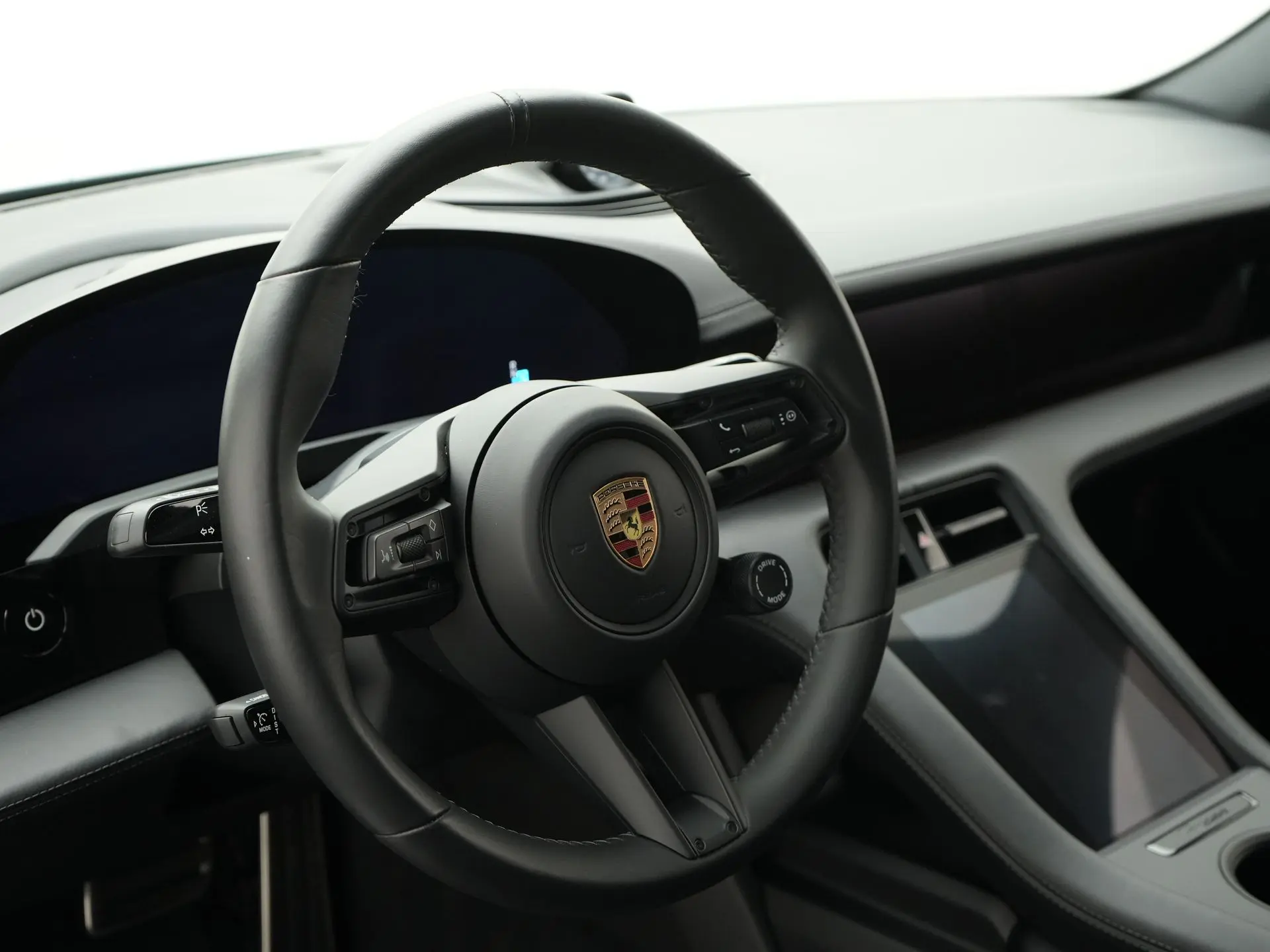 Taycan Sport Tursimo MJ2025