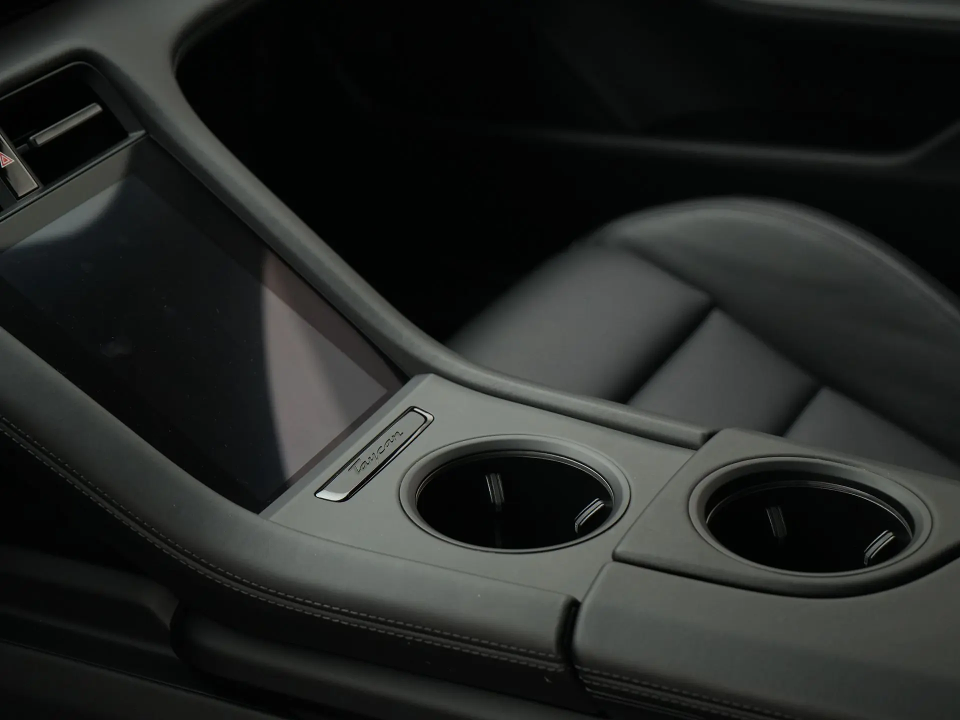 Taycan Sport Tursimo MJ2025