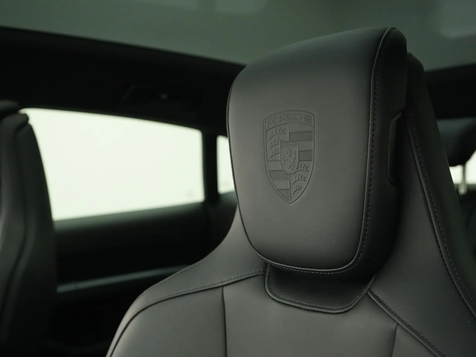 Taycan Sport Tursimo MJ2025