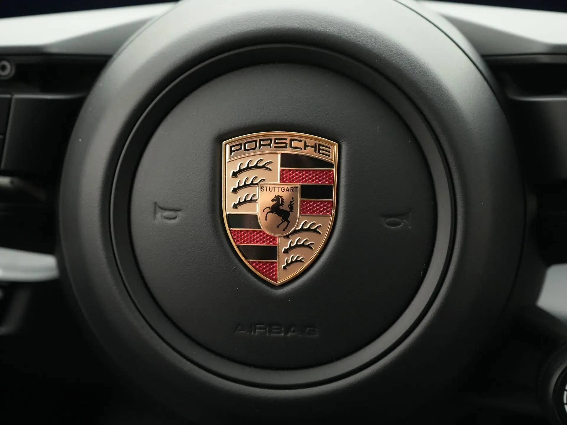 Taycan Sport Tursimo MJ2025