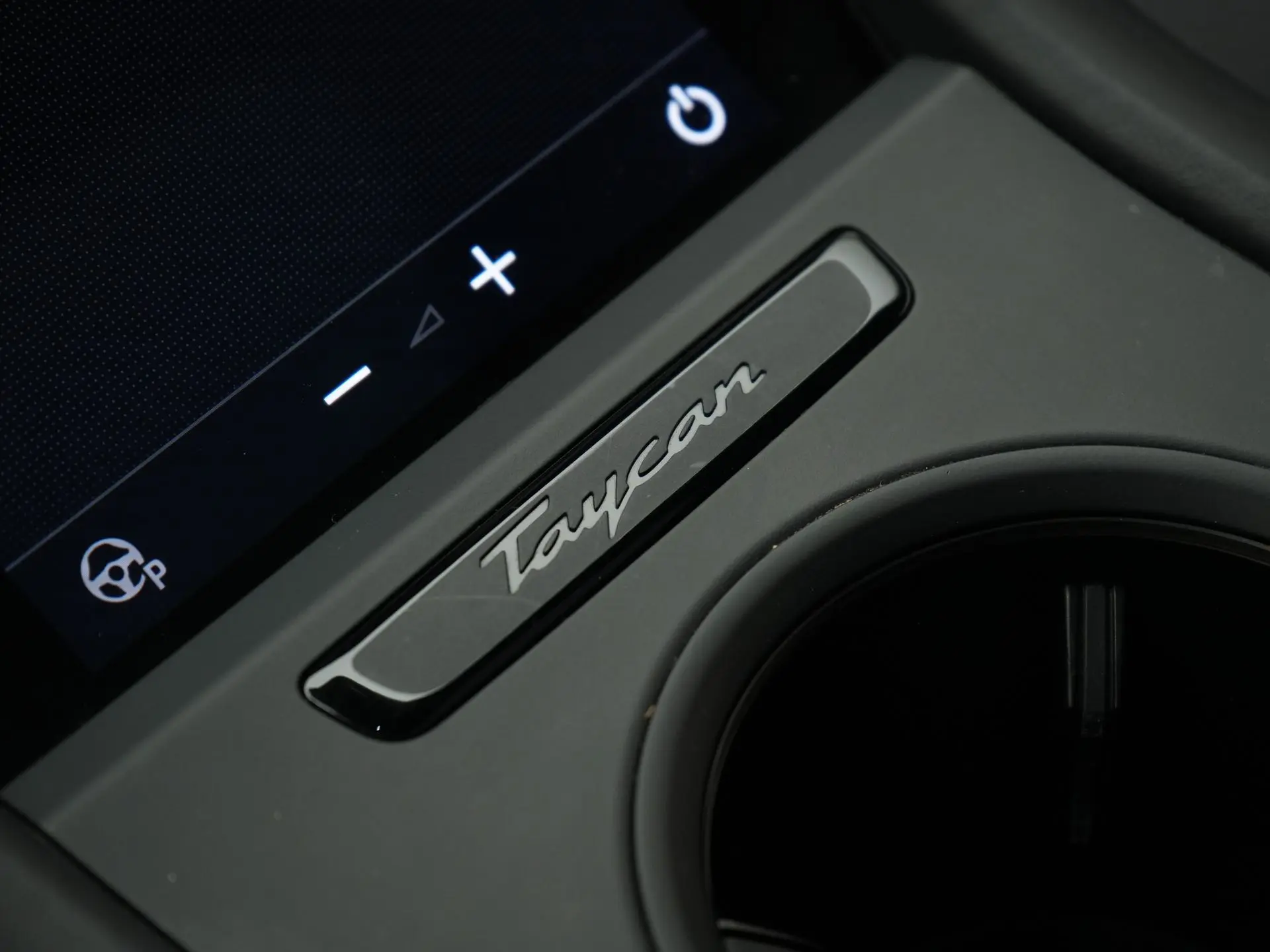 Taycan Sport Tursimo MJ2025