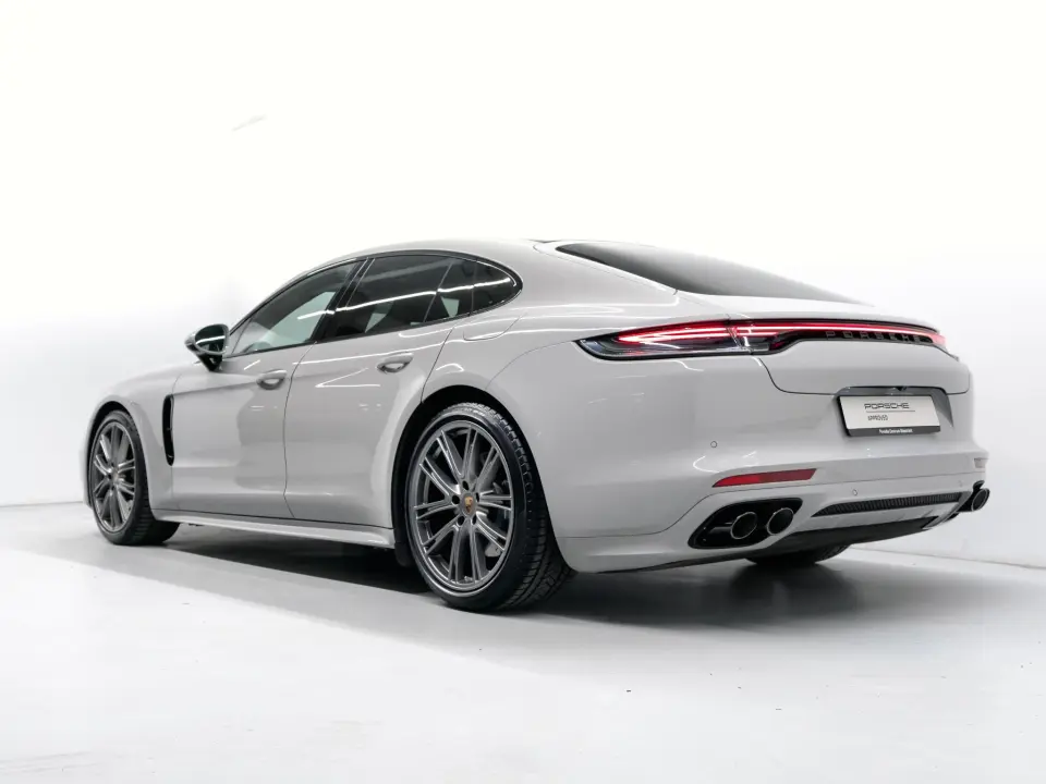 Porsche Panamera 4 E-Hybrid