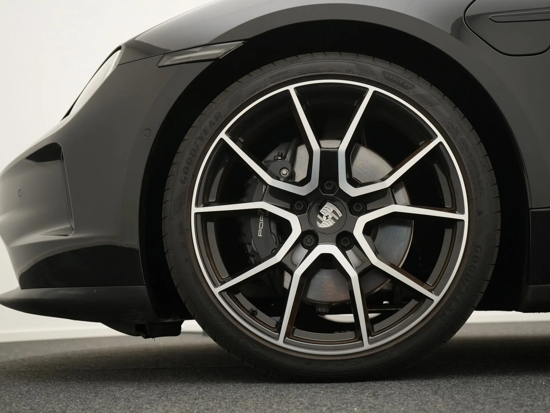 Taycan Sport Tursimo