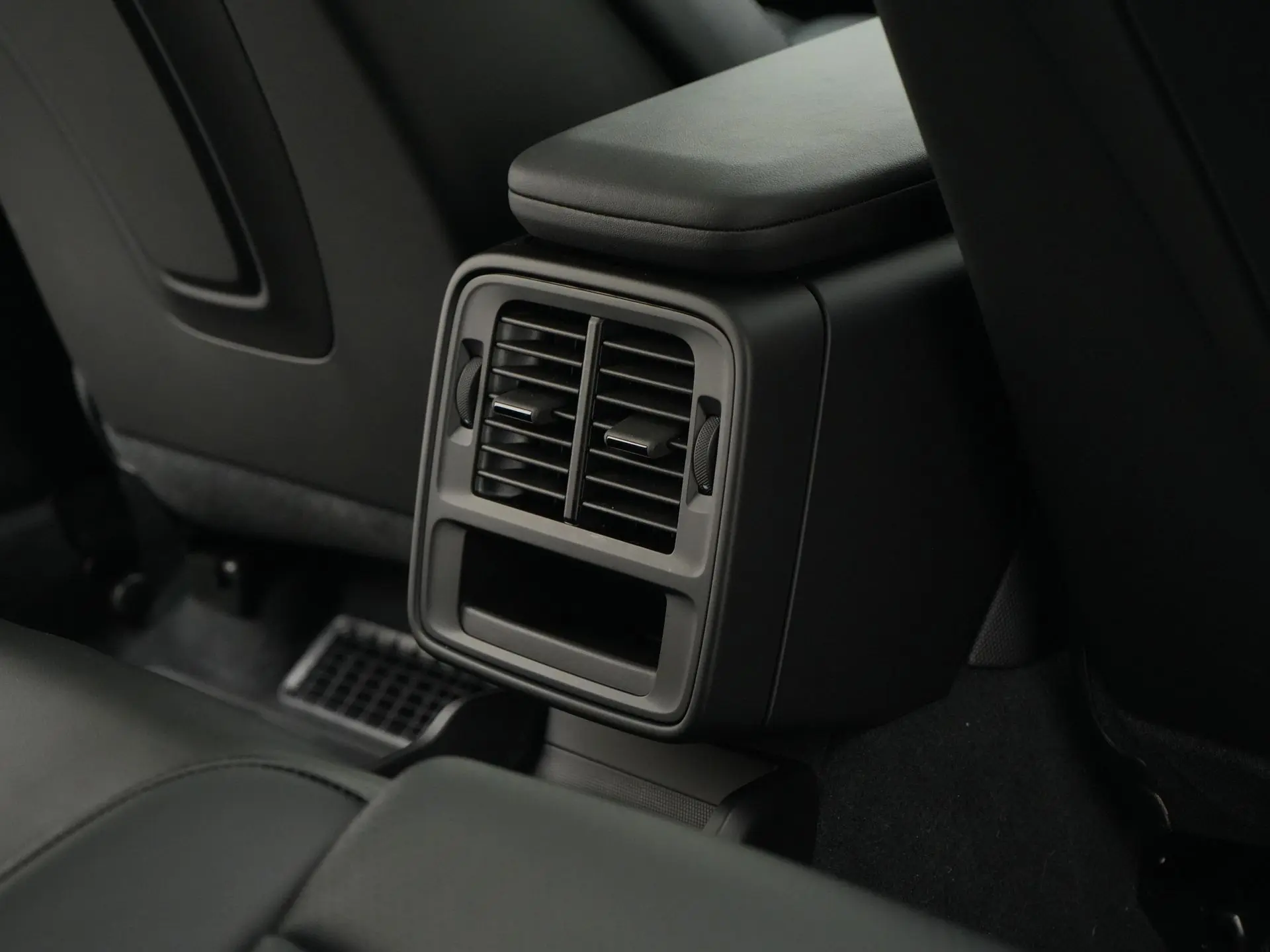 Taycan Sport Tursimo