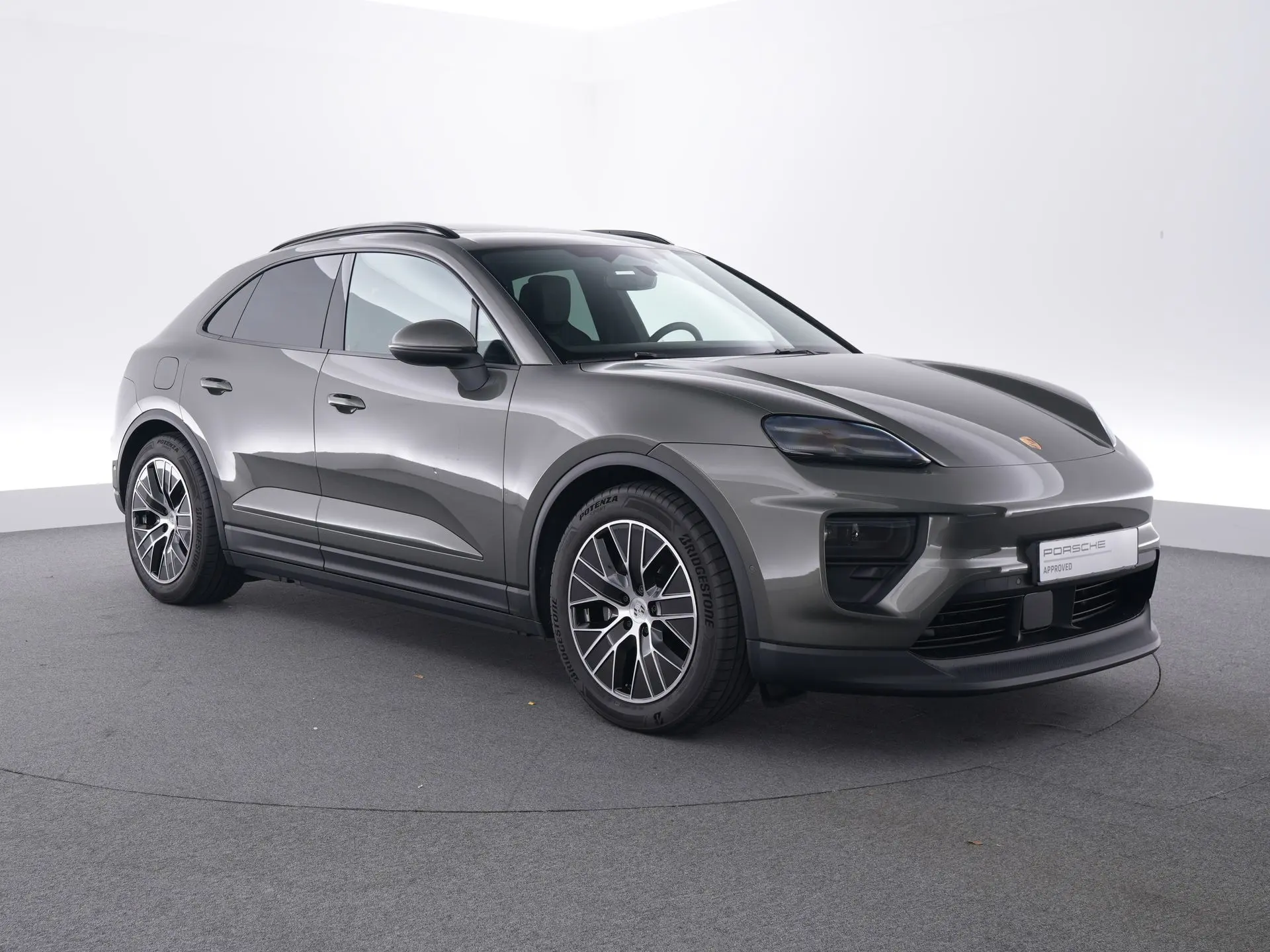 Macan 4