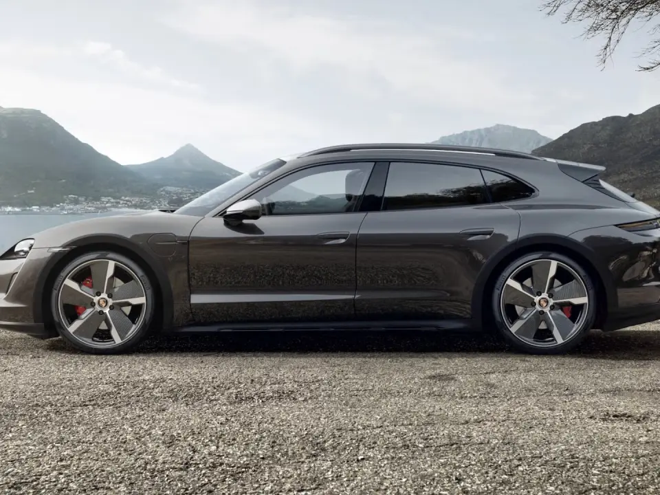 Porsche Taycan 4S Cross Turismo