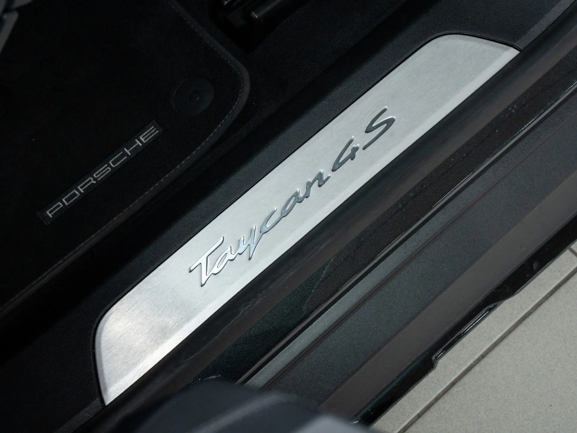 Taycan 4S Cross Turismo