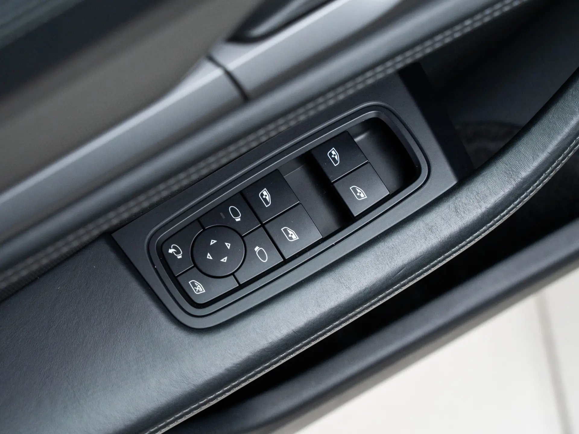 Taycan 4S Cross Turismo