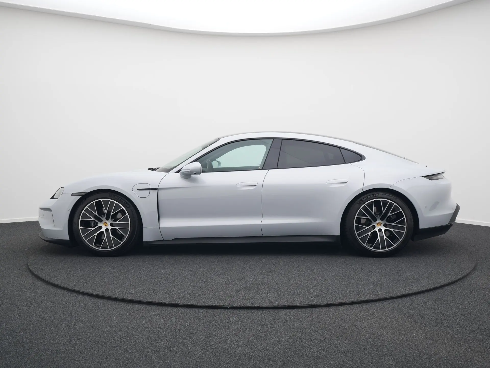 Taycan Performance Accu Plus