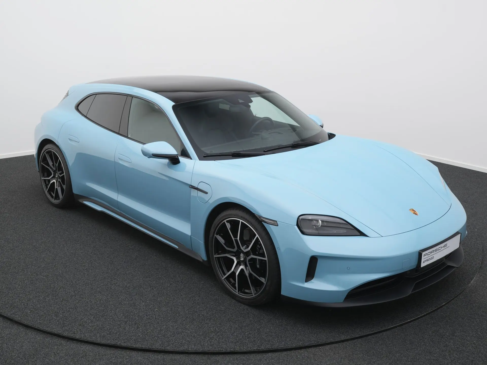 Taycan Sport Tursimo