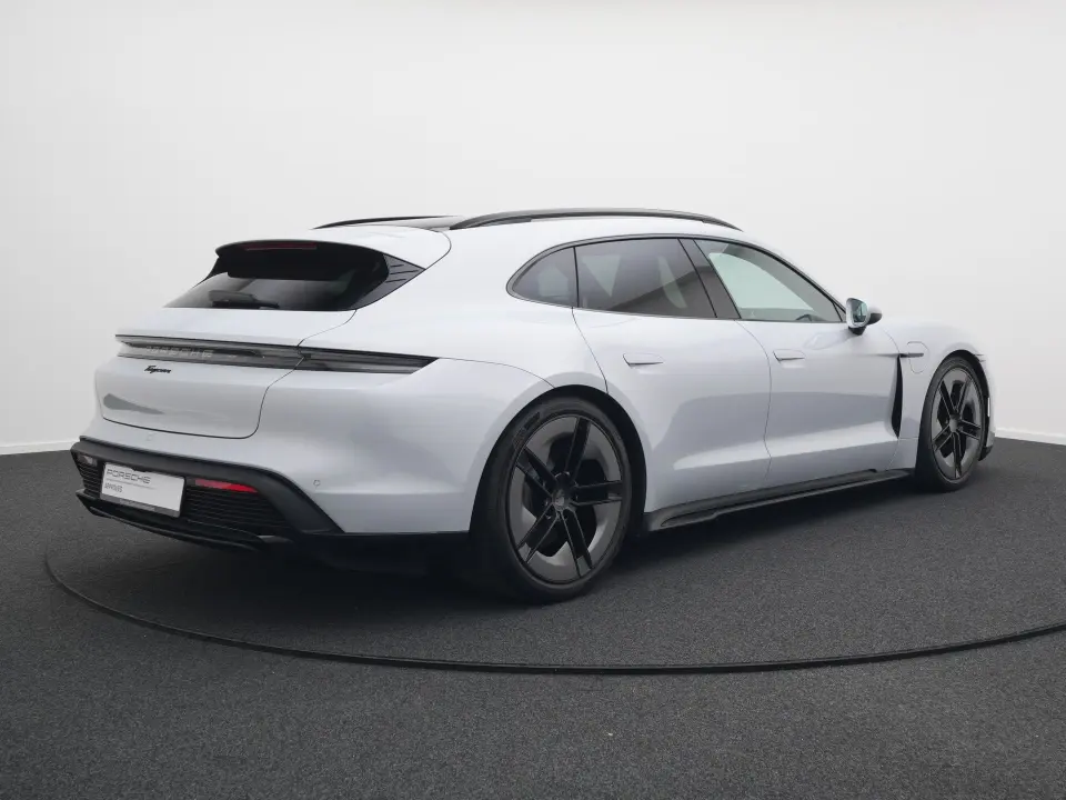Porsche Taycan Sport Tursimo