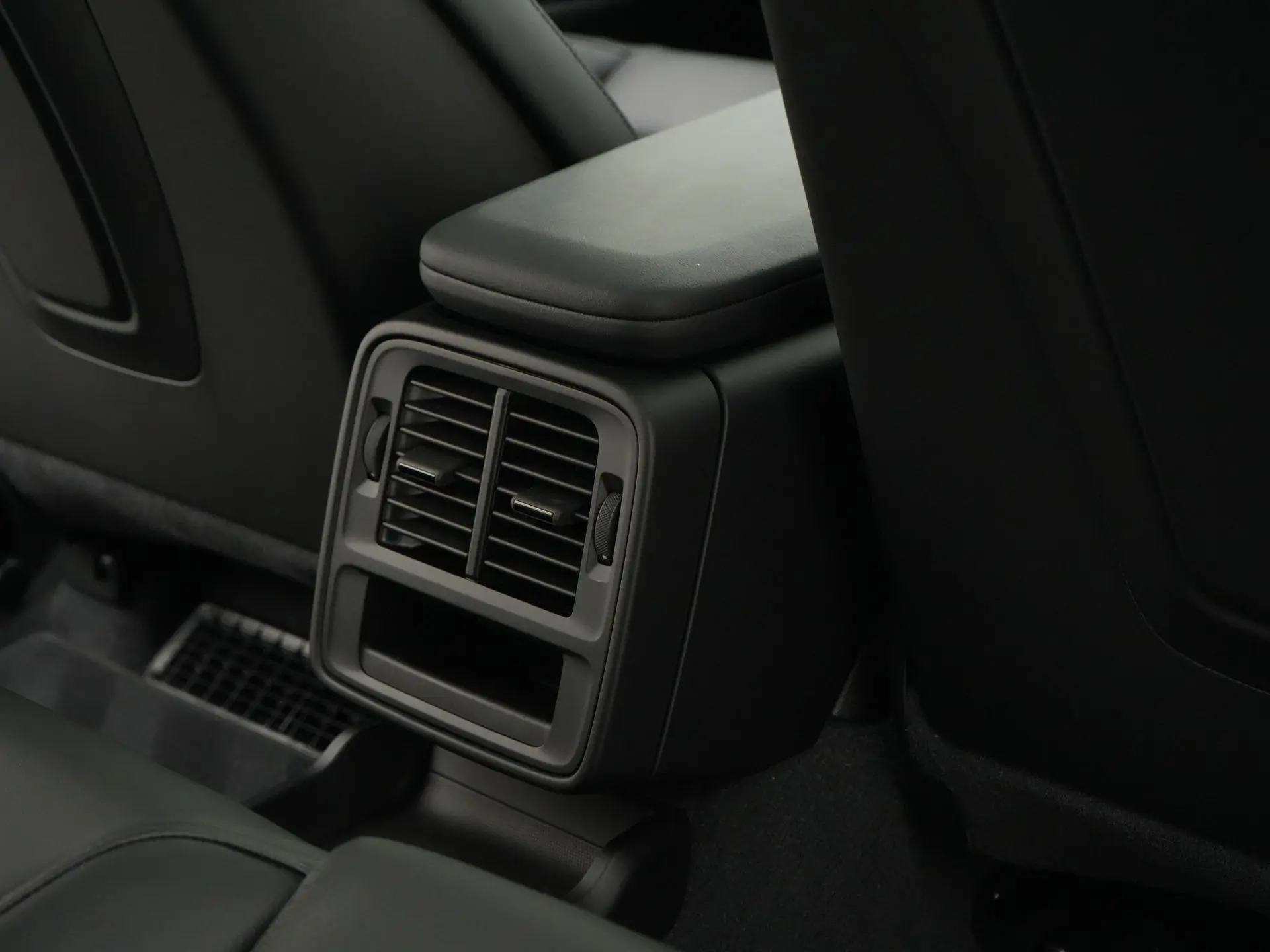 Taycan Sport Tursimo