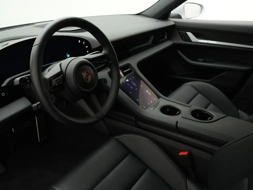 Taycan Sport Tursimo