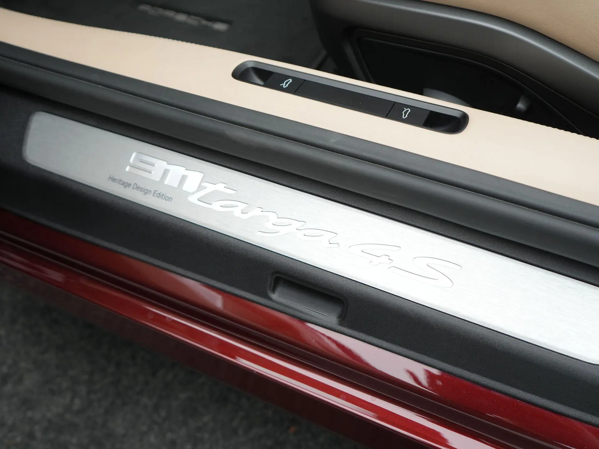 911 Targa 4S Heritage Edition