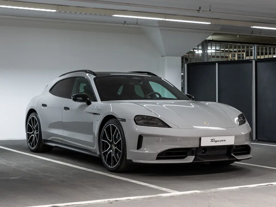 Taycan Sport Turismo Black Edition