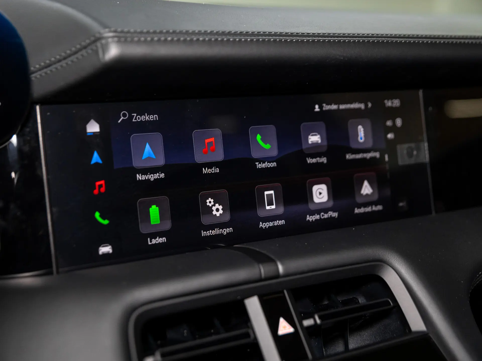 Taycan Sport Turismo Black Edition