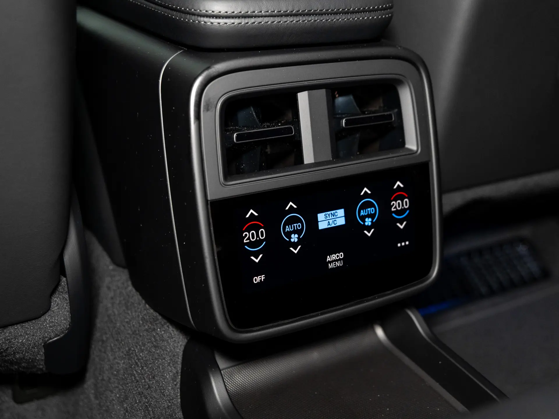 Taycan Sport Turismo Black Edition