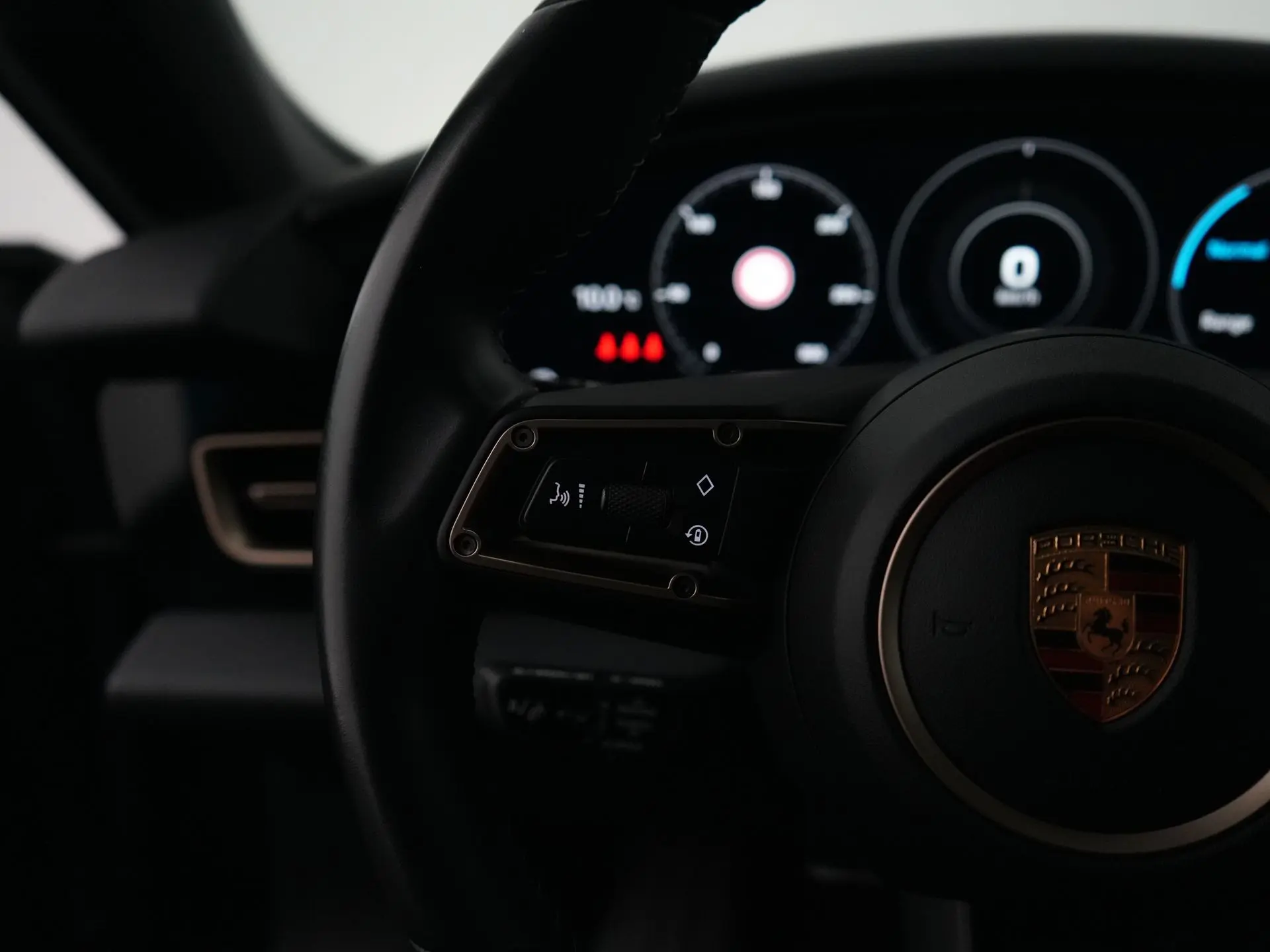 Taycan Cross Turismo 4