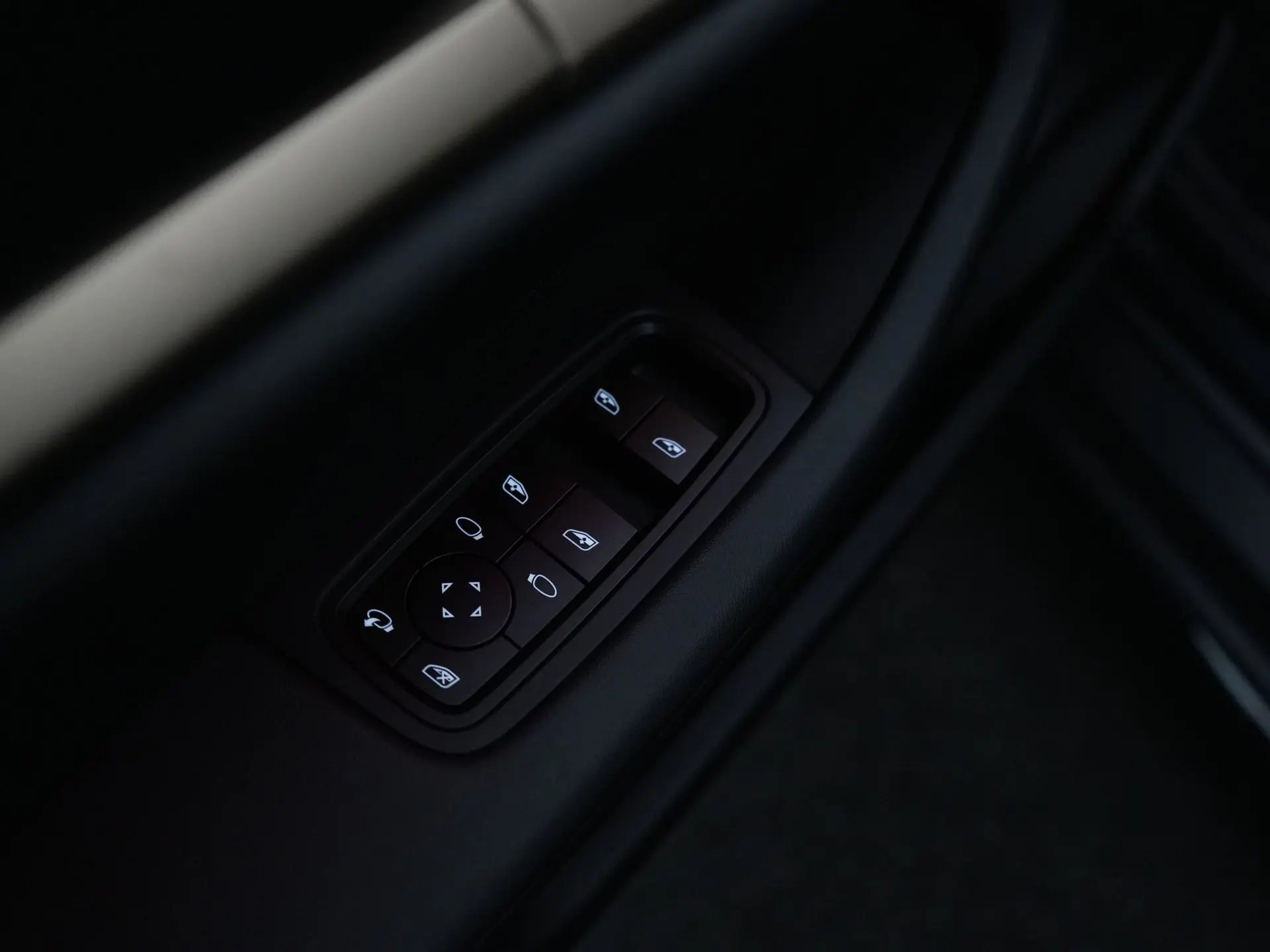 Taycan Cross Turismo 4