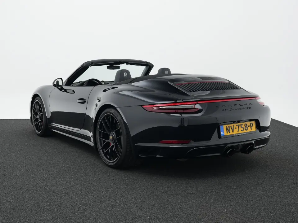 Porsche 911 Carrera 4 GTS Cabriolet