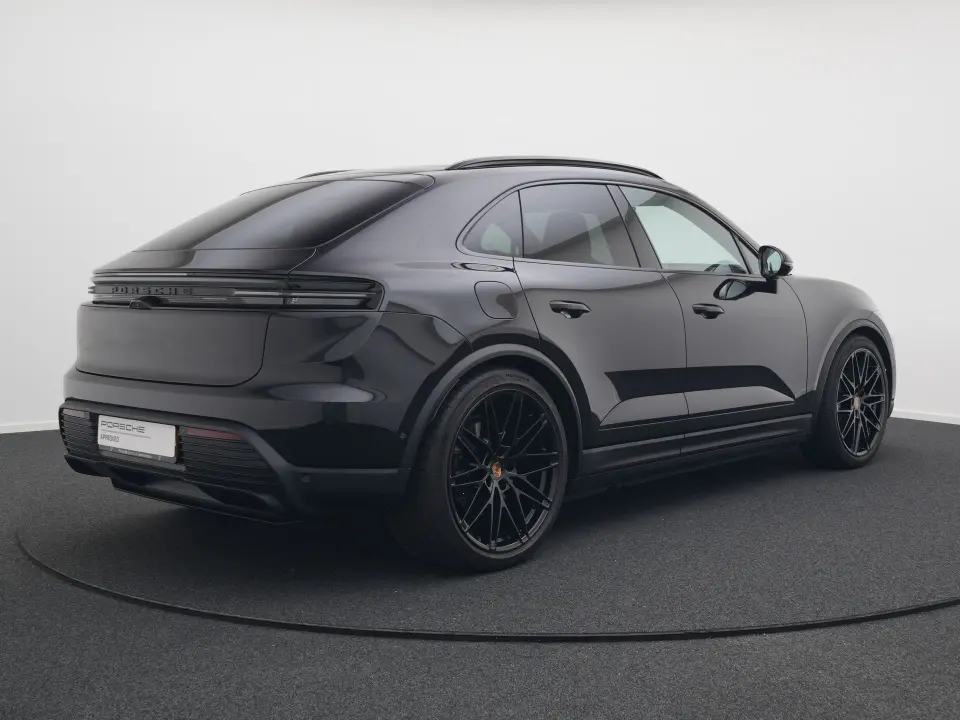 Porsche Macan 4