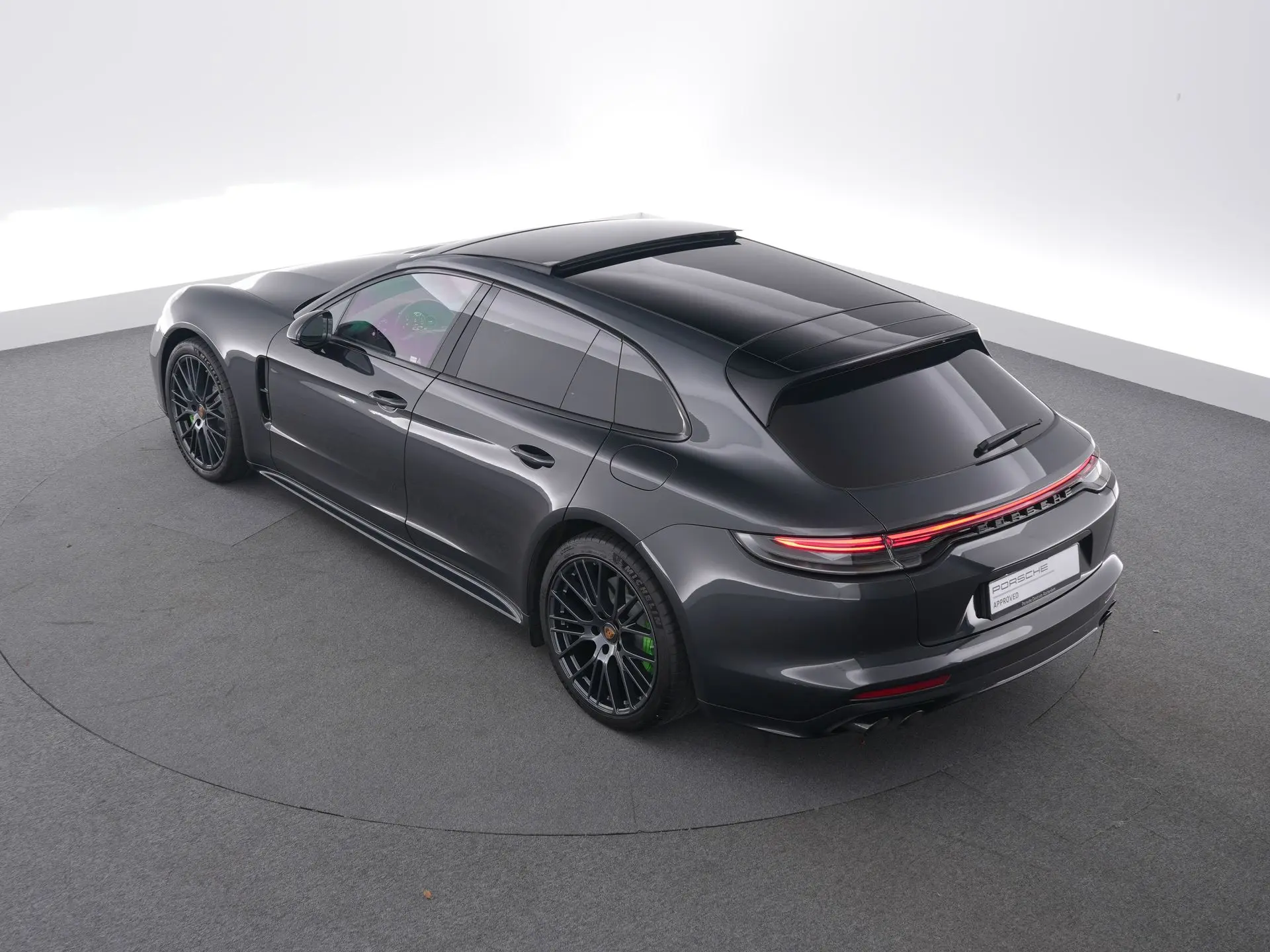 Panamera 4 E-Hybrid Sport Turismo Platinum Edition