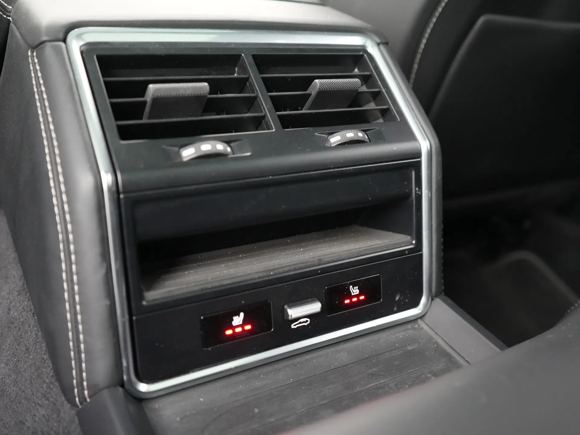 Panamera 4 E-Hybrid Sport Turismo Platinum Edition