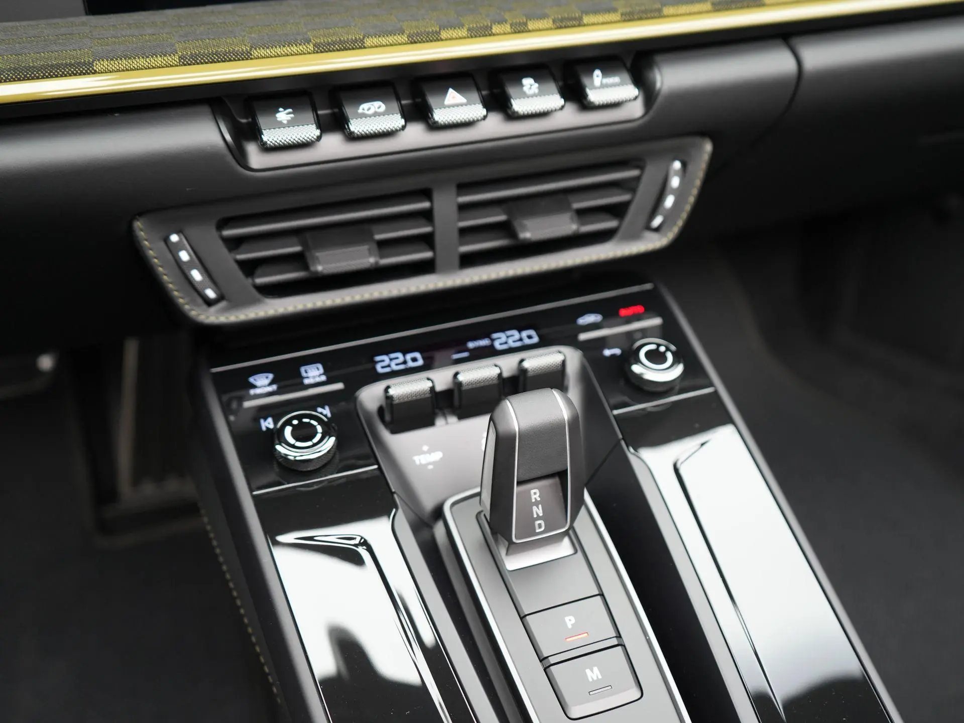 911 Spirit 70 Editon