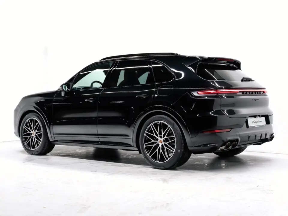 Porsche Cayenne E-Hybrid Black Edition