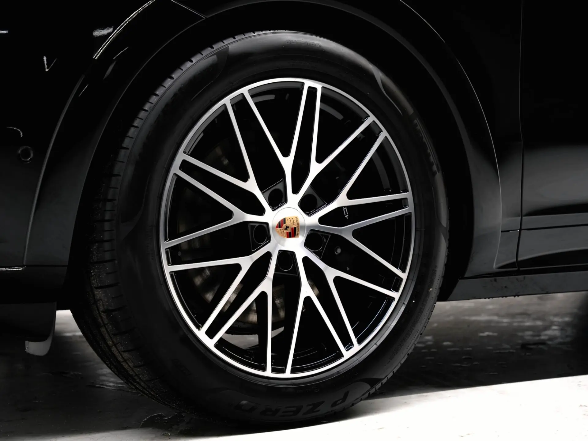 Cayenne E-Hybrid Black Edition