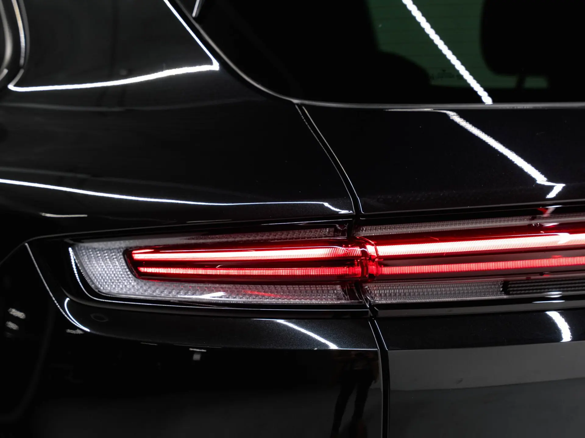 Cayenne E-Hybrid Black Edition