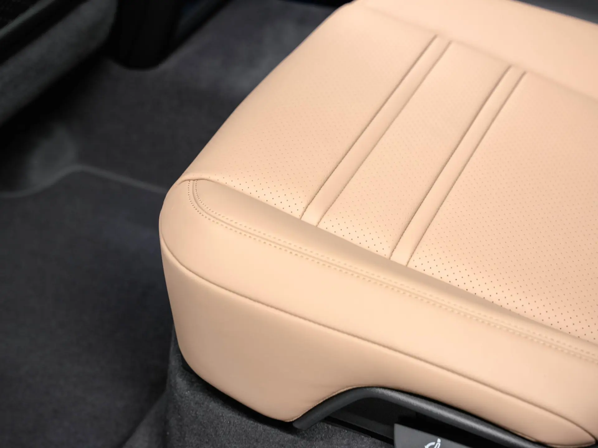 Cayenne E-Hybrid Black Edition