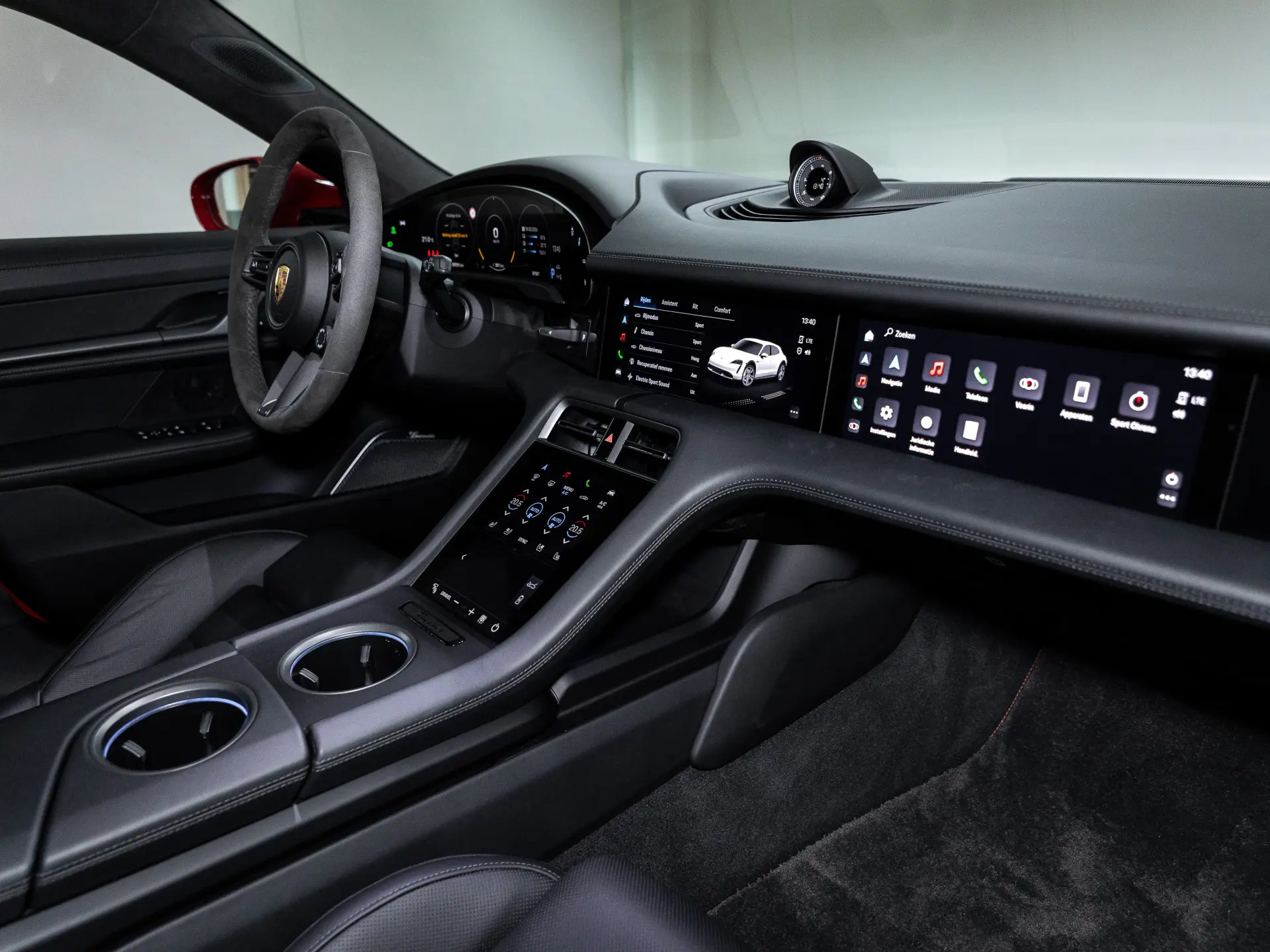 Taycan 4 Cross Turismo MJ2023