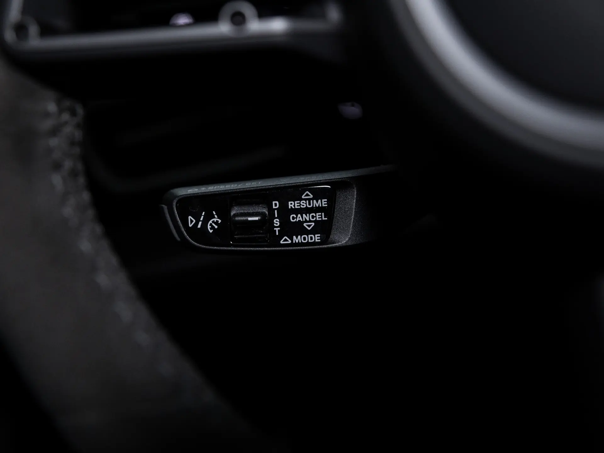 Taycan 4 Cross Turismo MJ2023