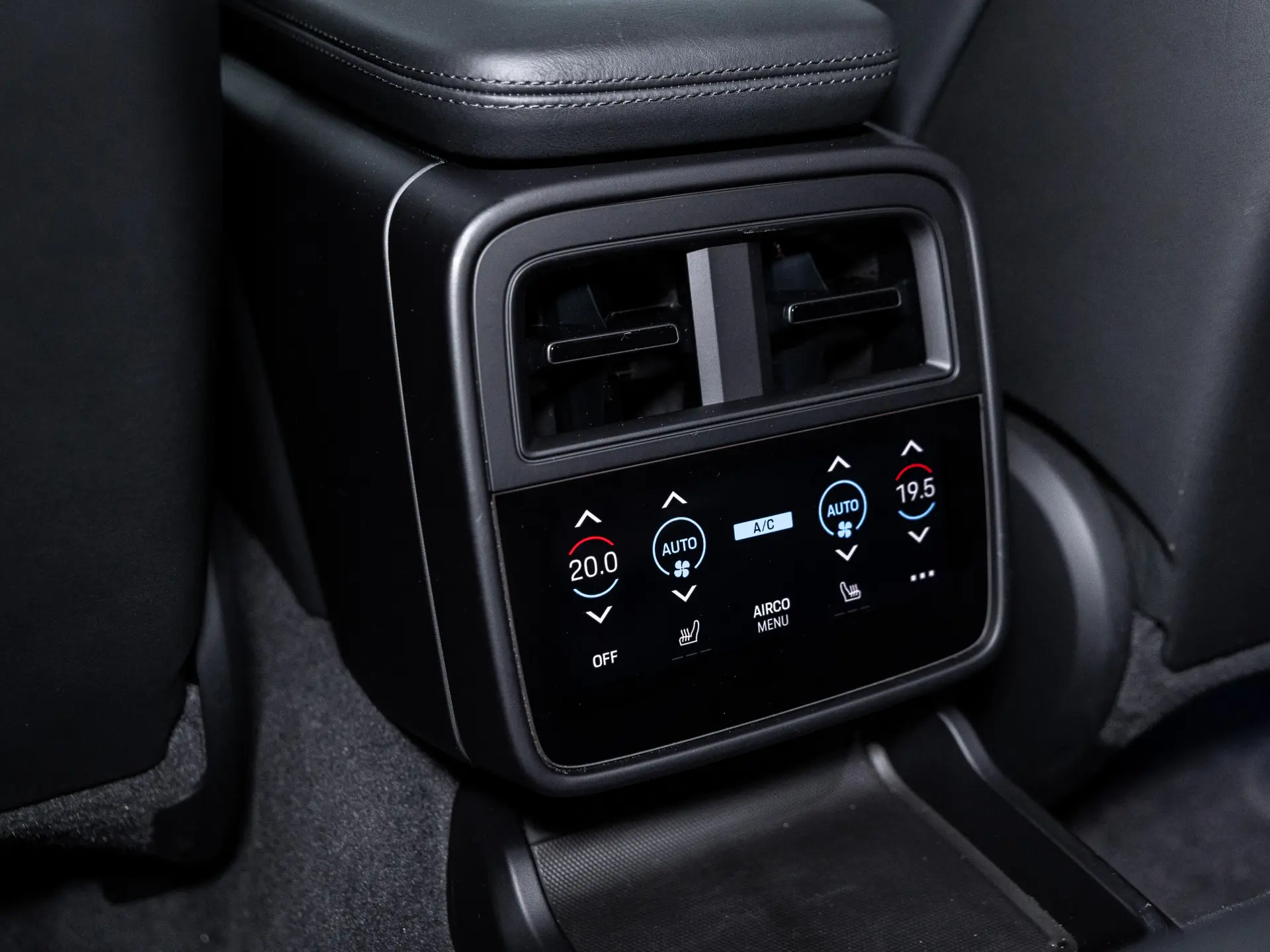 Taycan 4 Cross Turismo MJ2023