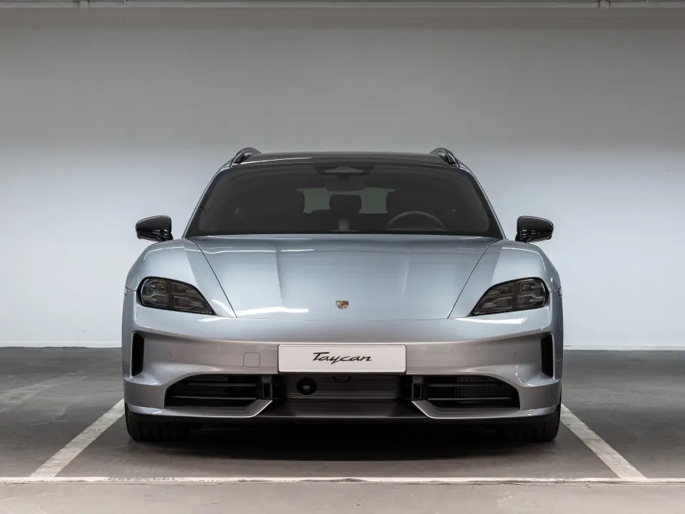 Taycan Sport Turismo Black Edition