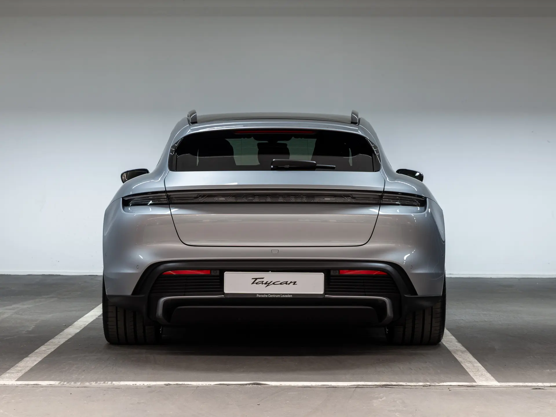 Taycan Sport Turismo Black Edition